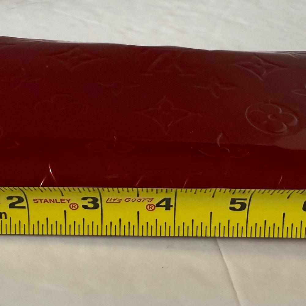 Authentic Louis Vuitton LV Red Vernis Leather Zippy Wallet - Picture 15 of 16